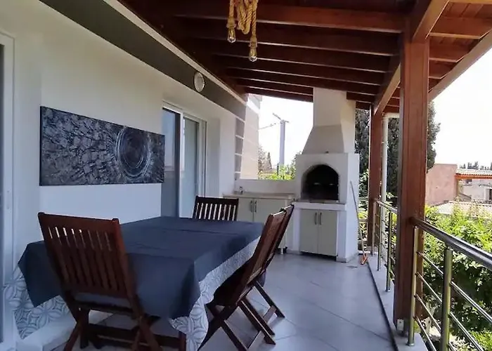 Bodrum Bitez Bahce Icerisinde Huzur Rahat Konfor